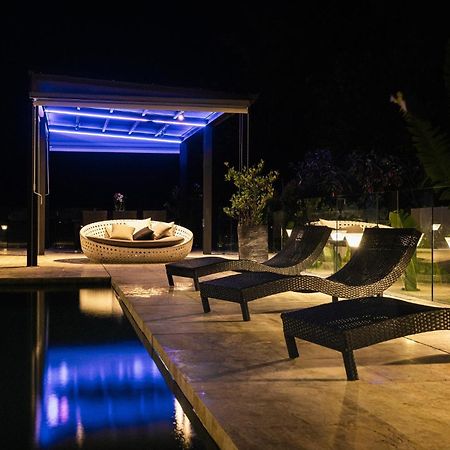 Villa Obsidian, With Staff, Sea View And Walk To Choeng Mon Beach Exterior foto